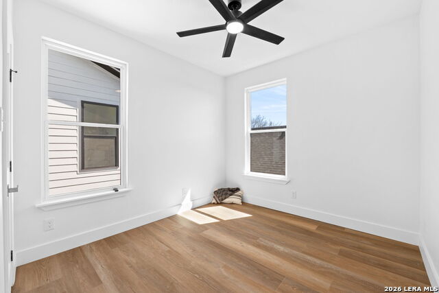Listing photo id 18 for 117 Carle  