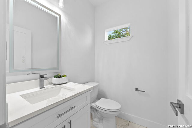 Listing photo id 27 for 117 Carle  
