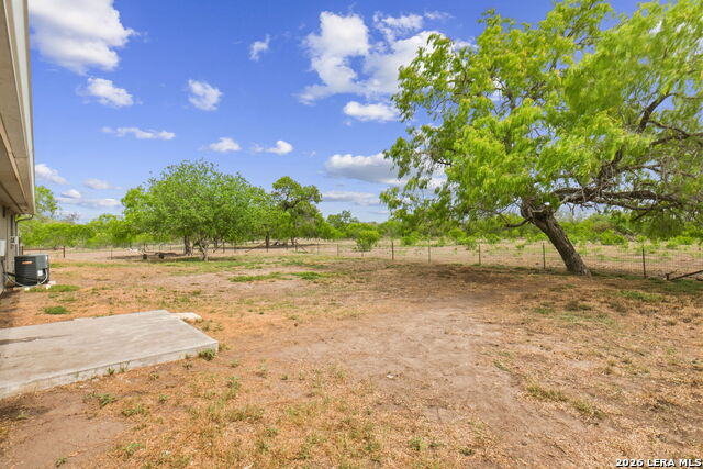 Image 10 of 50 For 748 Fm 2102  