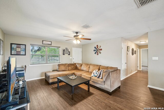 Image 11 of 50 For 748 Fm 2102  