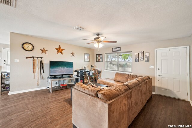 Image 14 of 50 For 748 Fm 2102  