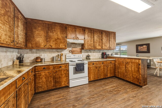 Image 18 of 50 For 748 Fm 2102  