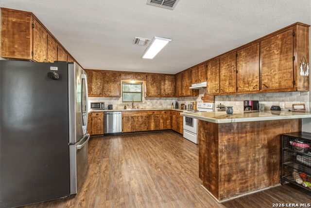 Image 21 of 50 For 748 Fm 2102  