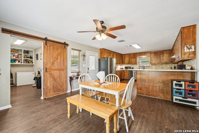 Image 26 of 50 For 748 Fm 2102  