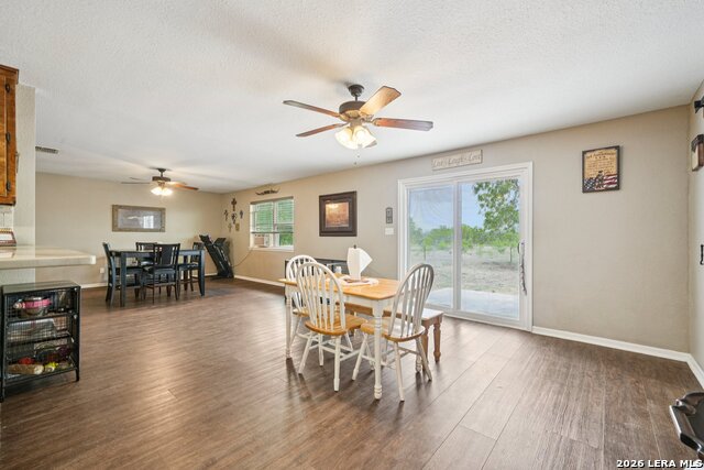 Image 29 of 50 For 748 Fm 2102  