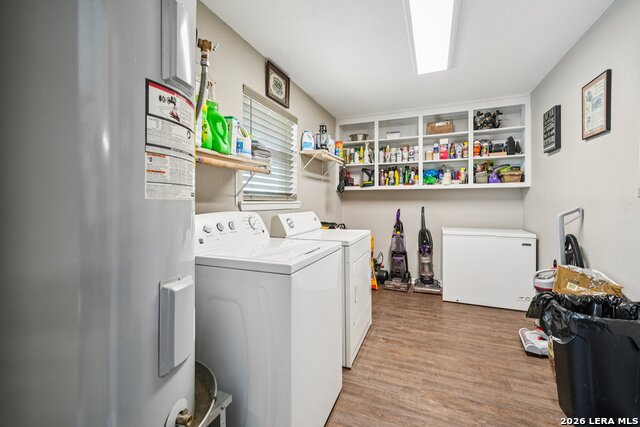 Image 37 of 50 For 748 Fm 2102  