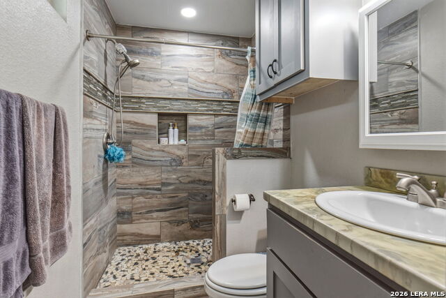 Image 41 of 50 For 748 Fm 2102  