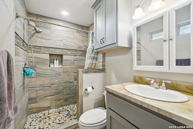 Image 43 of 50 For 748 Fm 2102  