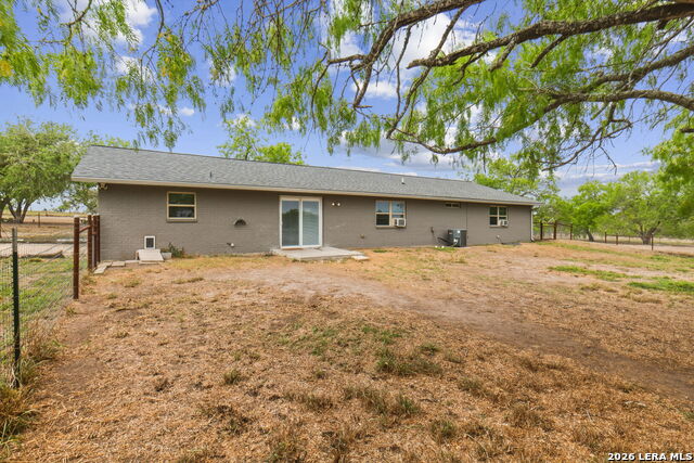 Image 8 of 50 For 748 Fm 2102  