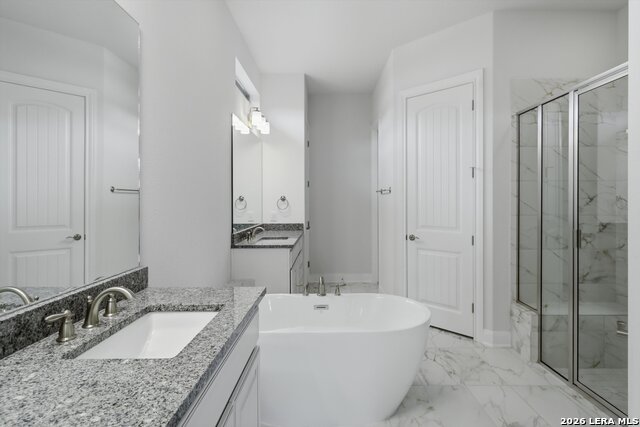 Image 18 of 36 For 3835 Escalera