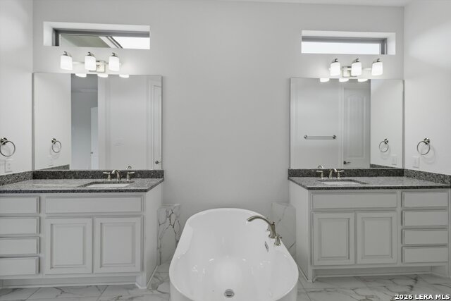 Image 21 of 36 For 3835 Escalera