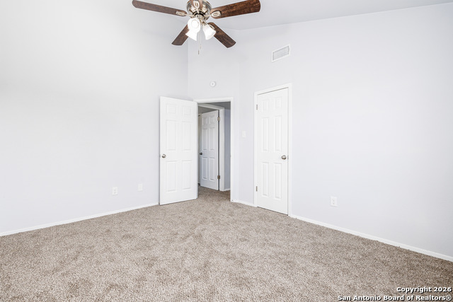 Image 25 of 36 For 5703 Honeygold