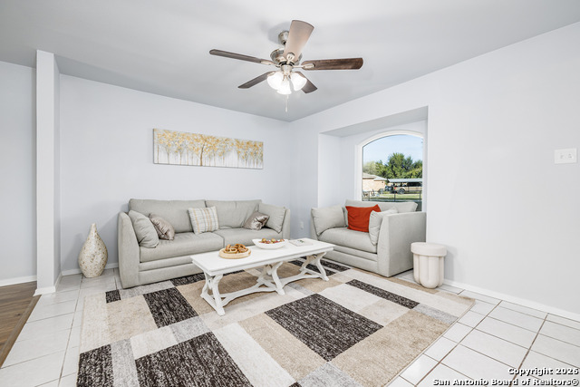 Image 7 of 36 For 5703 Honeygold