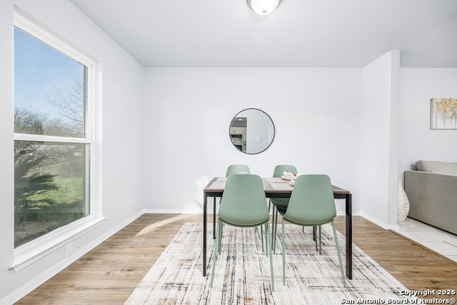 Image 9 of 36 For 5703 Honeygold