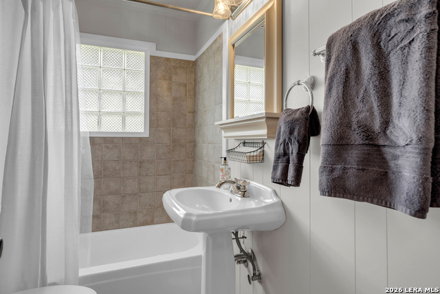 Image 25 of 38 For 301 Riverside Drive