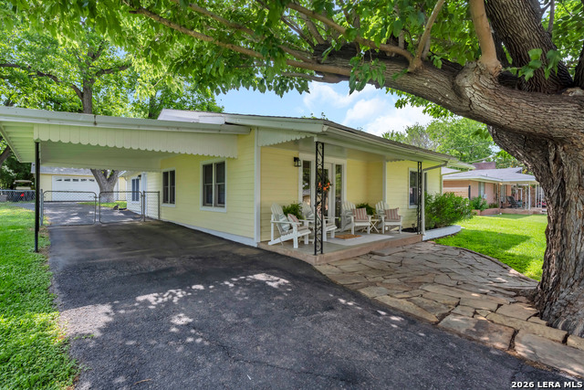 Image 3 of 38 For 301 Riverside Drive