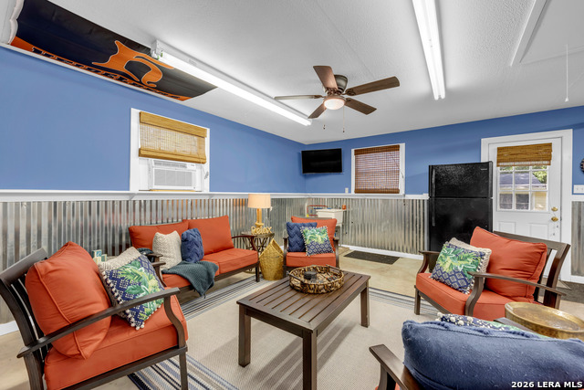 Image 36 of 38 For 301 Riverside Drive