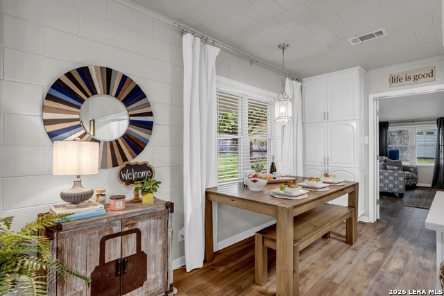 Image 8 of 38 For 301 Riverside Drive