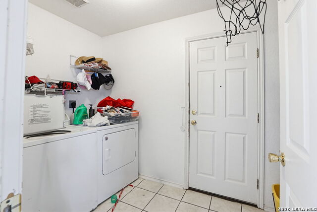 Listing photo id 11 for 8403 Apache  