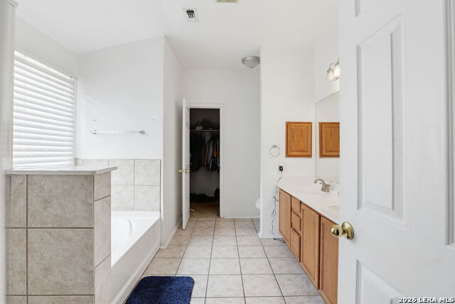 Listing photo id 14 for 8403 Apache  