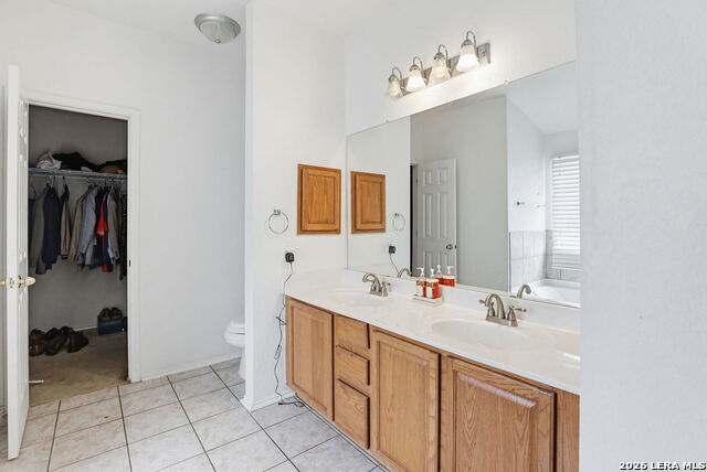 Listing photo id 15 for 8403 Apache  