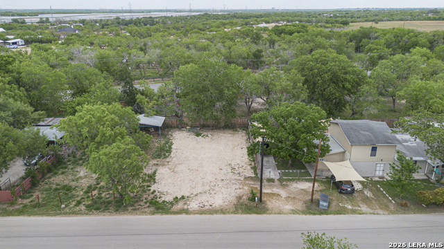 Image 3 of 10 For 15608 Martinez