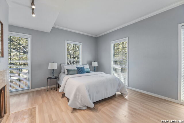 Image 16 of 35 For 7711 Broadway  20b