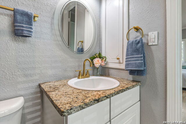 Image 22 of 35 For 7711 Broadway  20b