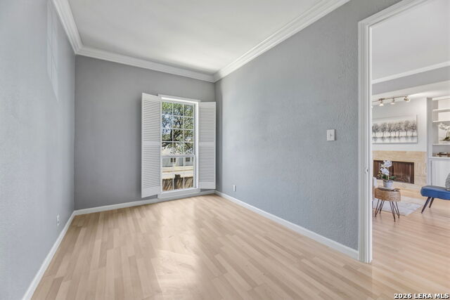 Image 24 of 35 For 7711 Broadway  20b