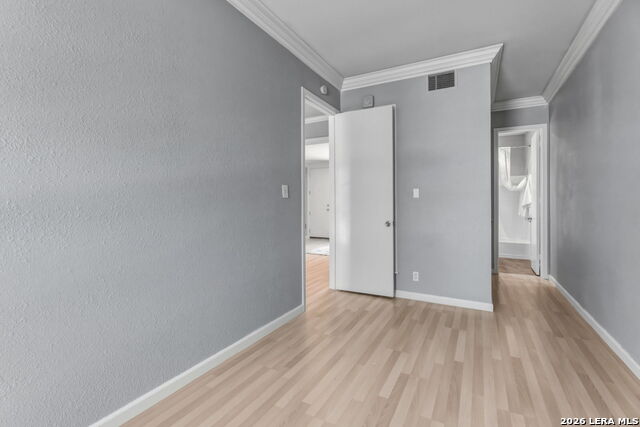 Image 25 of 35 For 7711 Broadway  20b