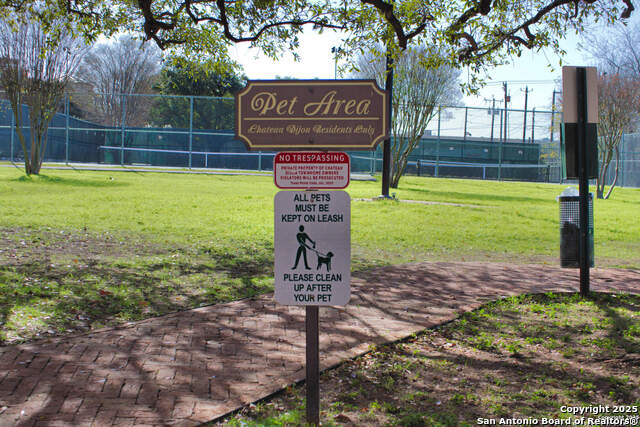 Image 35 of 35 For 7711 Broadway  20b