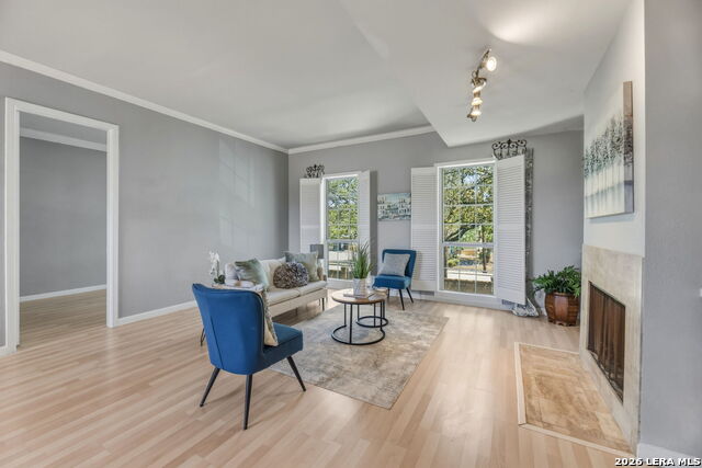 Image 5 of 35 For 7711 Broadway  20b