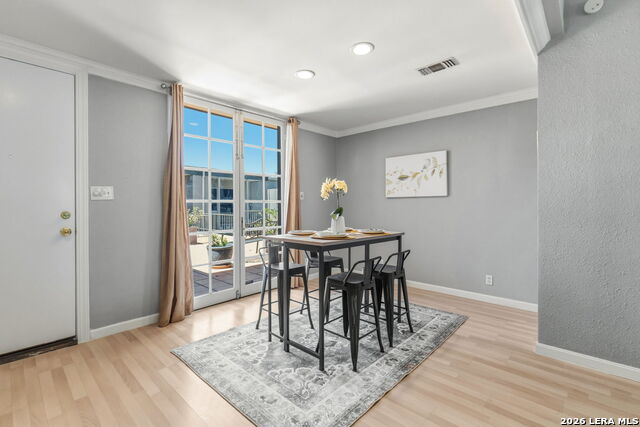 Image 9 of 35 For 7711 Broadway  20b