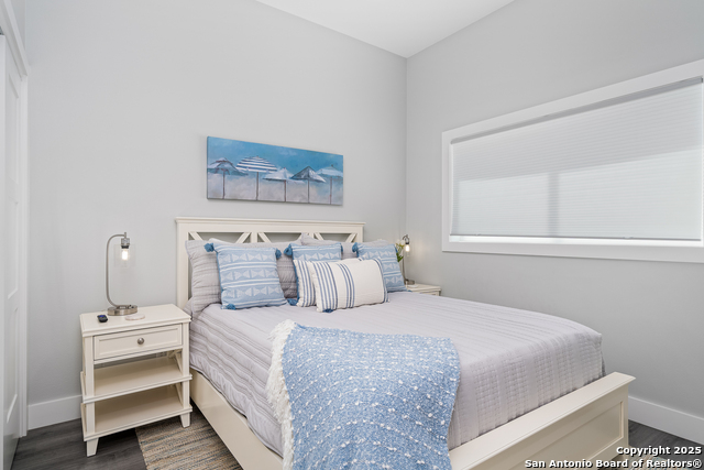 Image 24 of 52 For 107 Windjammer