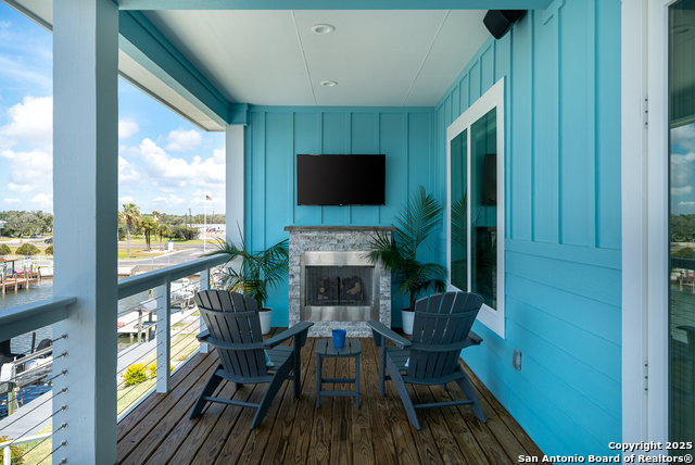 Image 45 of 52 For 107 Windjammer