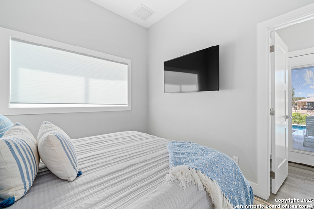 Image 48 of 52 For 107 Windjammer