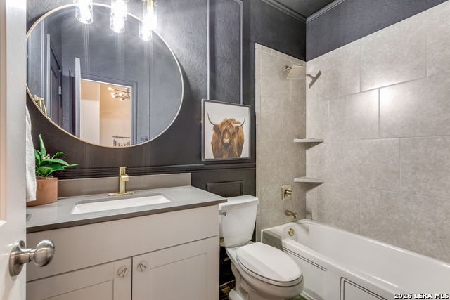 Image 18 of 25 For 15233 Cheshire