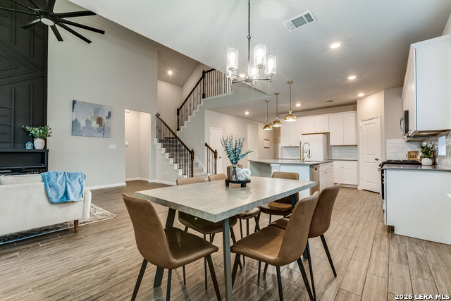 Image 5 of 25 For 15233 Cheshire