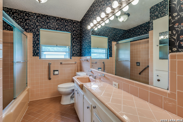 Image 13 of 25 For 223 Beechwood