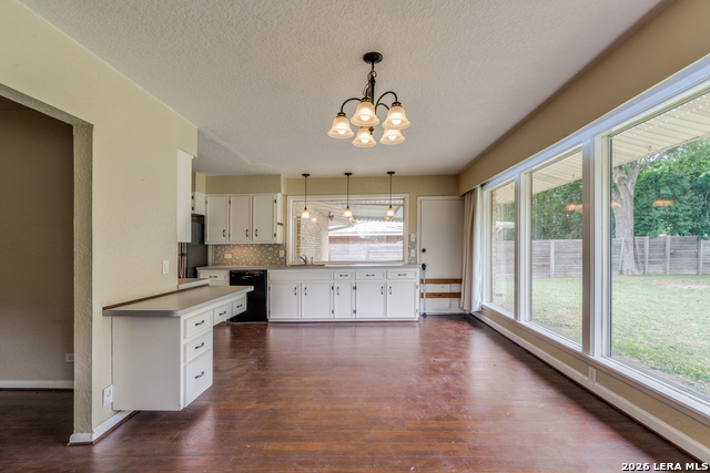 Image 6 of 25 For 223 Beechwood