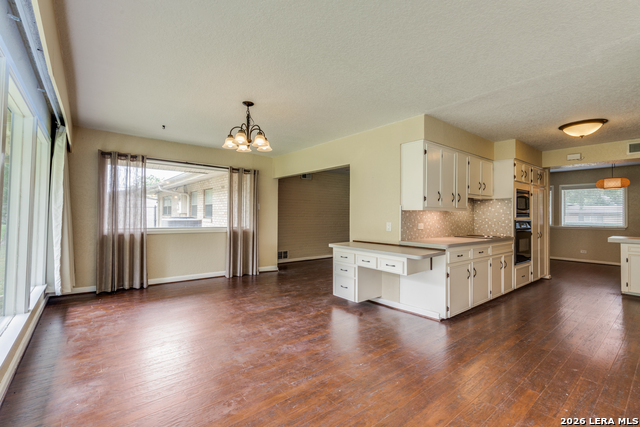 Image 8 of 25 For 223 Beechwood