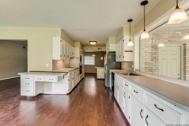 Image 9 of 25 For 223 Beechwood