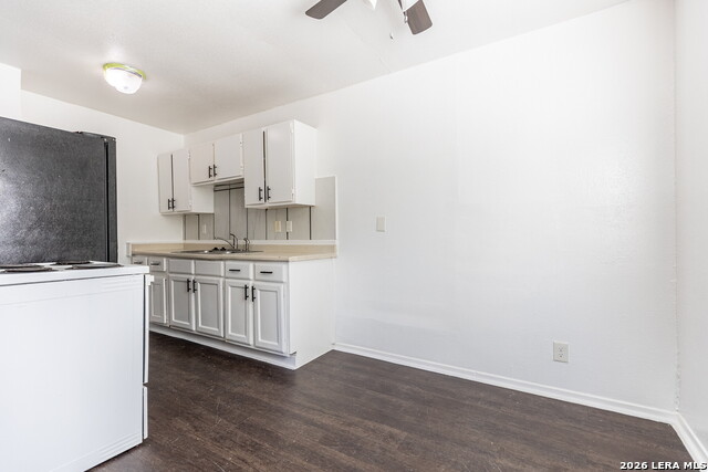 Image 10 of 29 For 7115 Glen Terrace  3