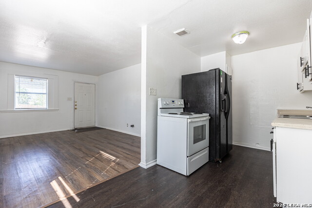 Image 12 of 29 For 7115 Glen Terrace  3