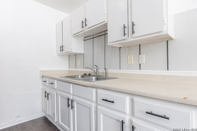 Image 14 of 29 For 7115 Glen Terrace  3