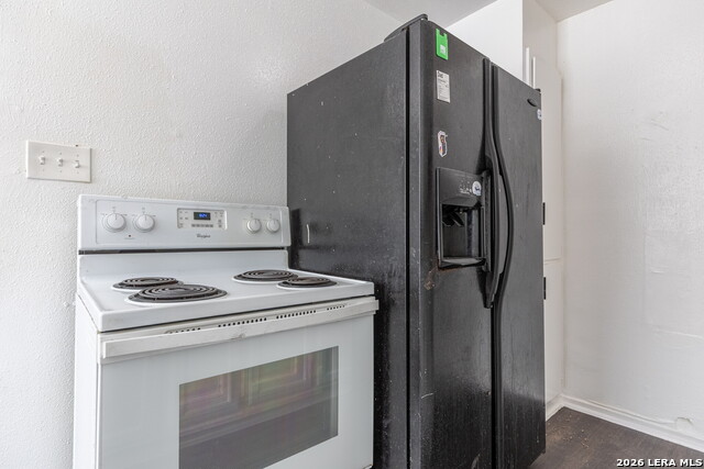 Image 15 of 29 For 7115 Glen Terrace  3