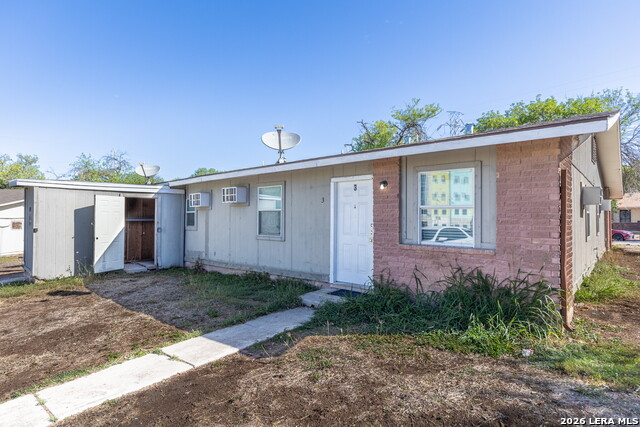 Image 2 of 29 For 7115 Glen Terrace  3