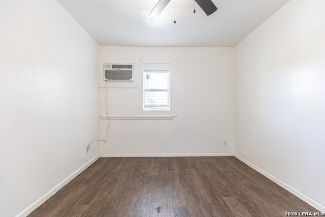 Image 26 of 29 For 7115 Glen Terrace  3