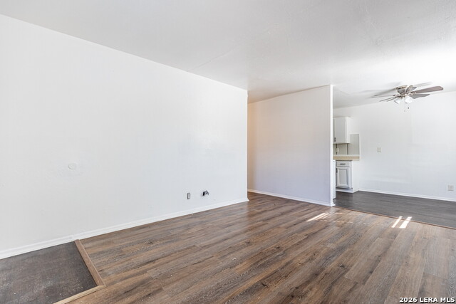 Image 5 of 29 For 7115 Glen Terrace  3