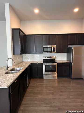 Image 4 of 13 For 620-622 Grayson Ln